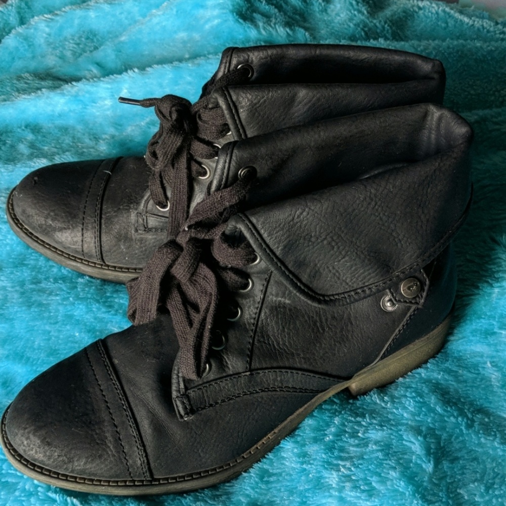 Rocket Dog Black Boots